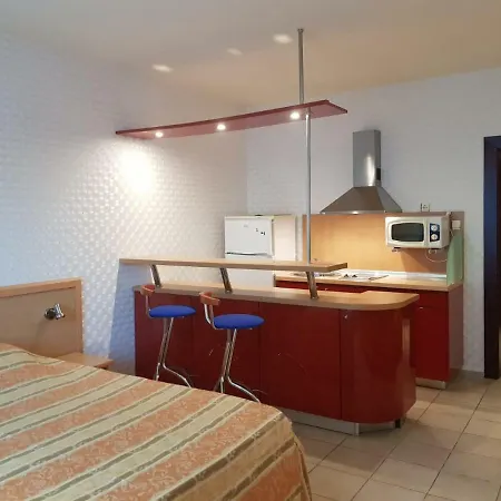 Miramar Palace - Center Apartment *